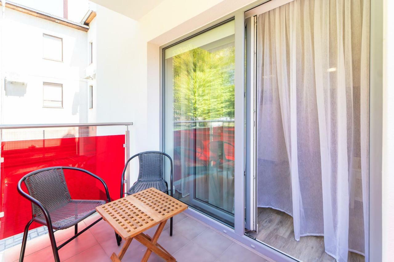 Kolorowe Balkony - Stylowy Apartament Nad Morzem By Noclegi Renters Miedzyzdroje Exterior photo